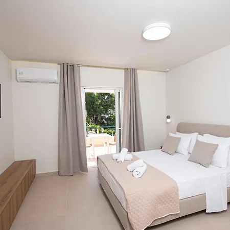 Ck Aparthotel